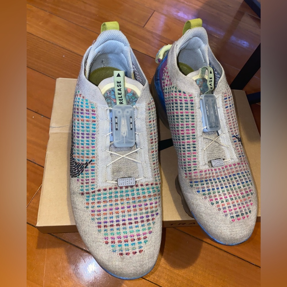 VaporMax 2020 Flyknit size 9.5